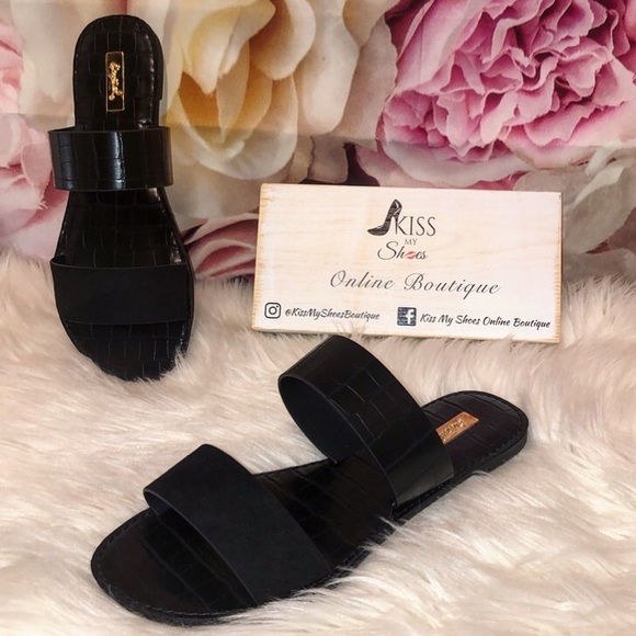 New Queen Sandals in Black Croc 💋 - Picture 3 of 3